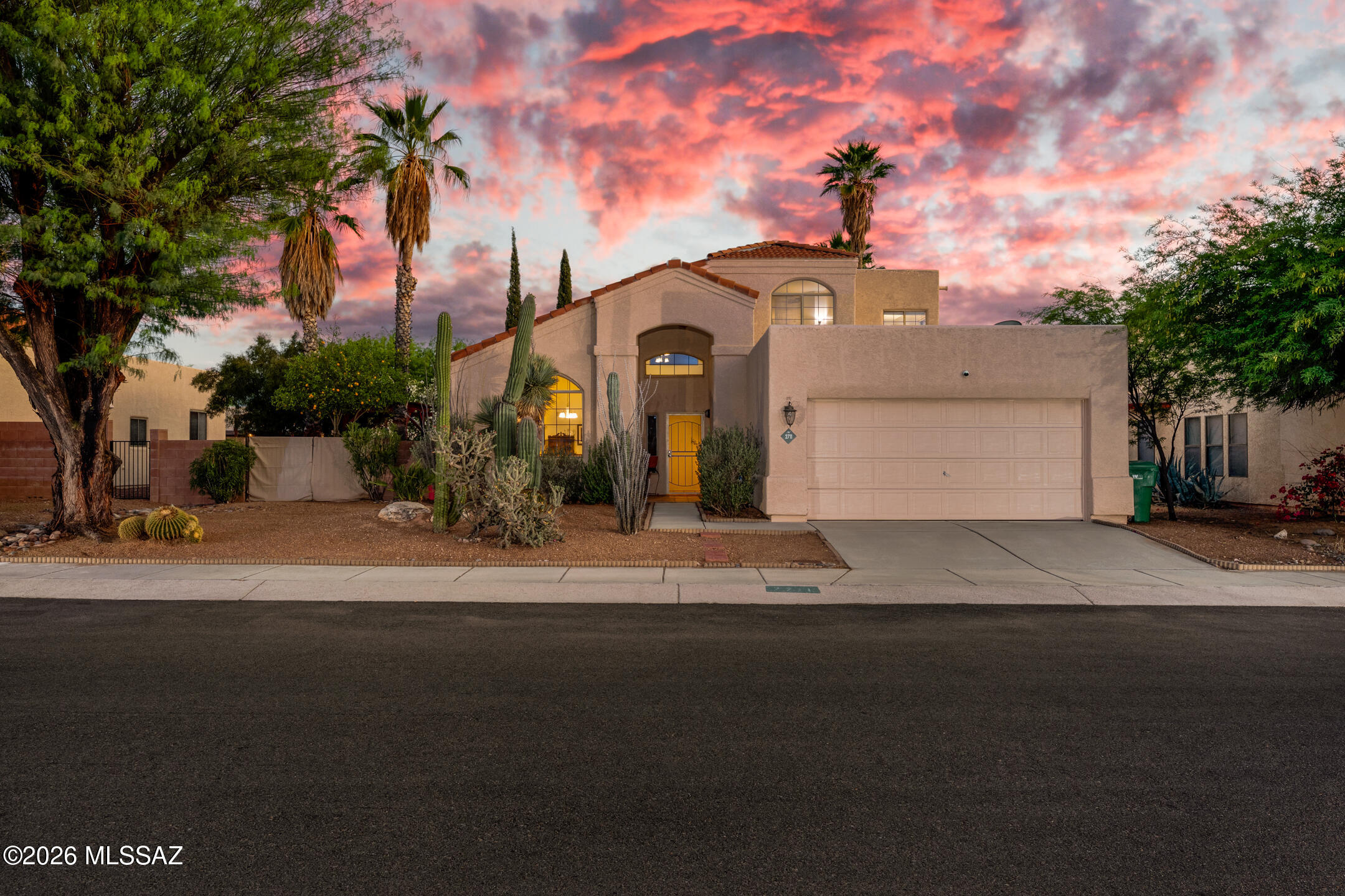 2711 West Camino De La Caterva