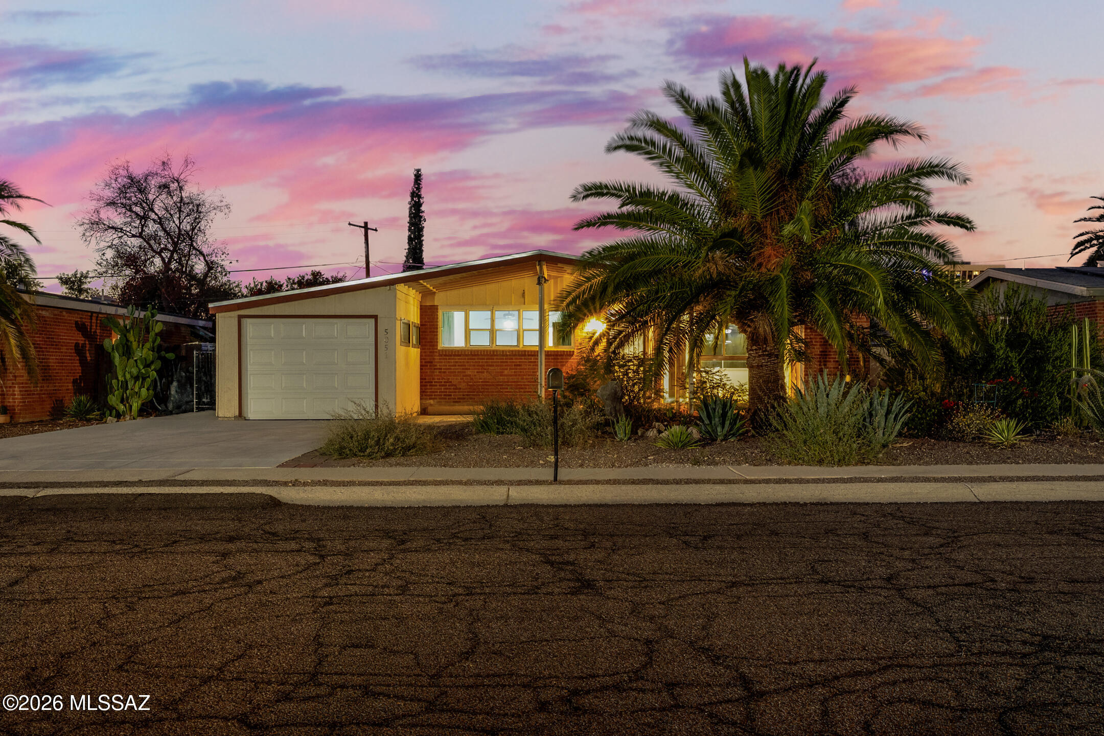 5051 East Julia Street