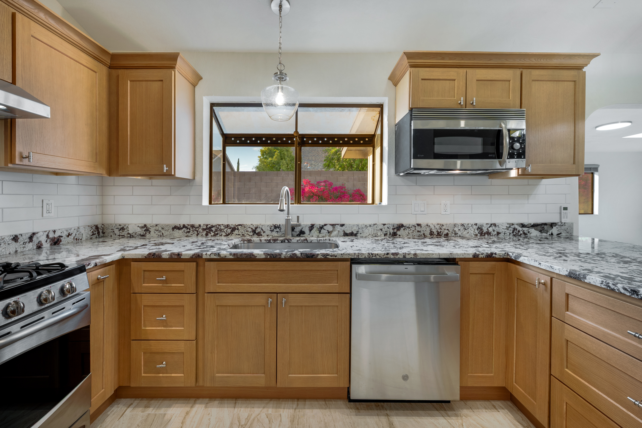 Kitchen · granite + Viking package