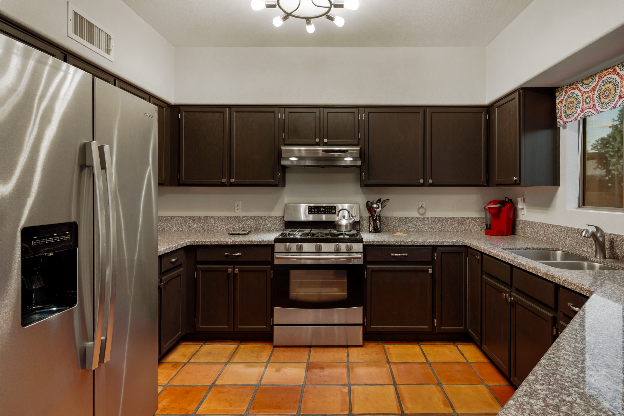 Kitchen · Gas Range