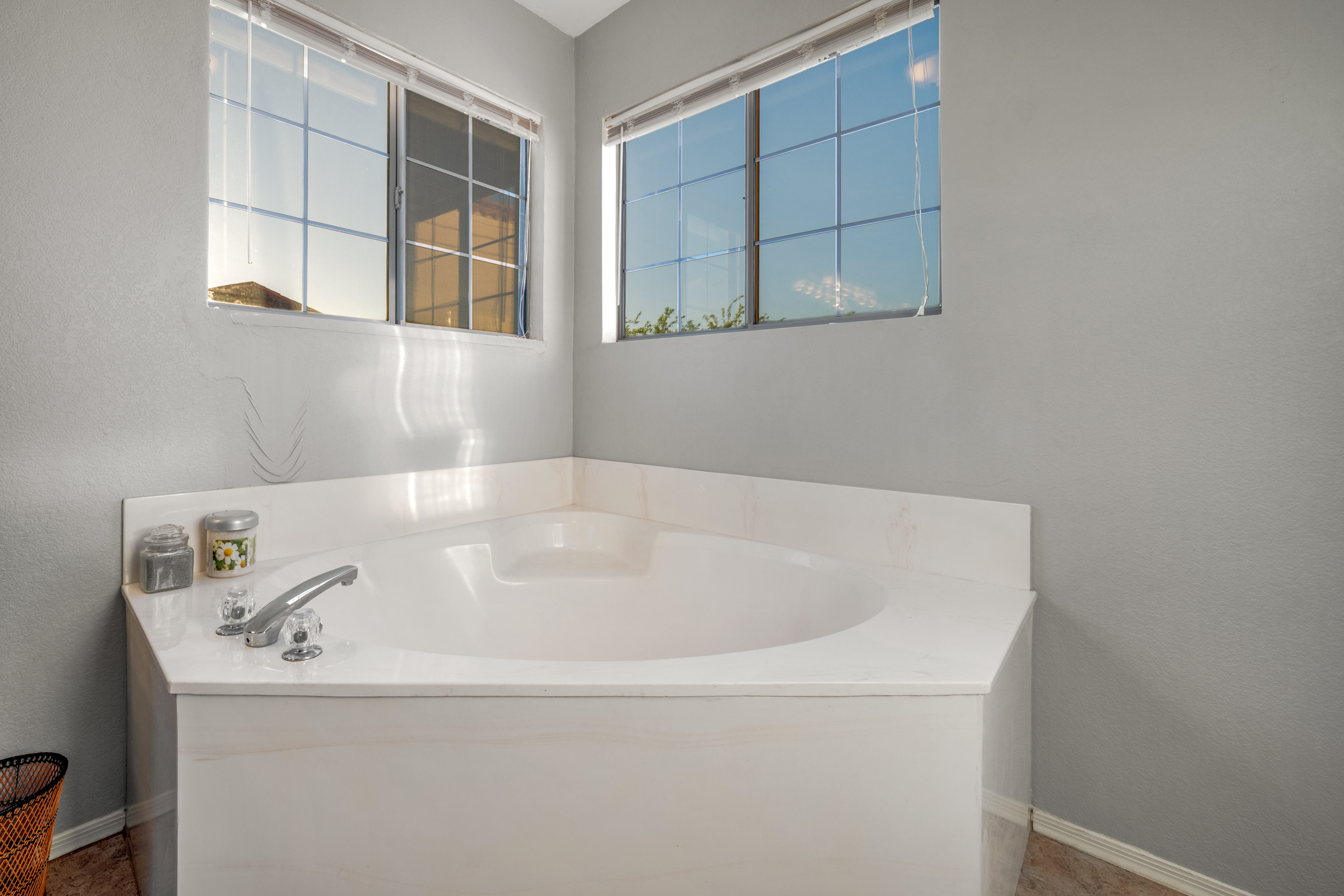 Primary Bath · Soaking Tub