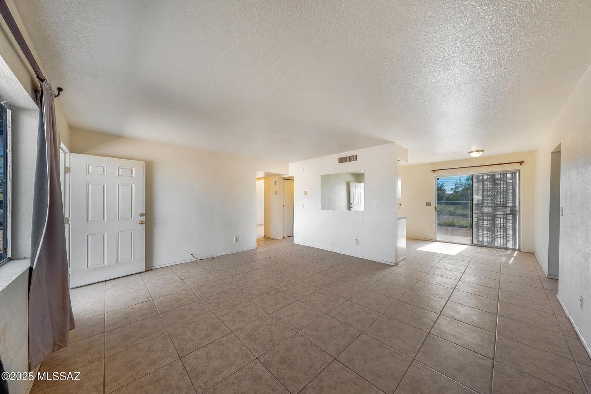 Living and dining area